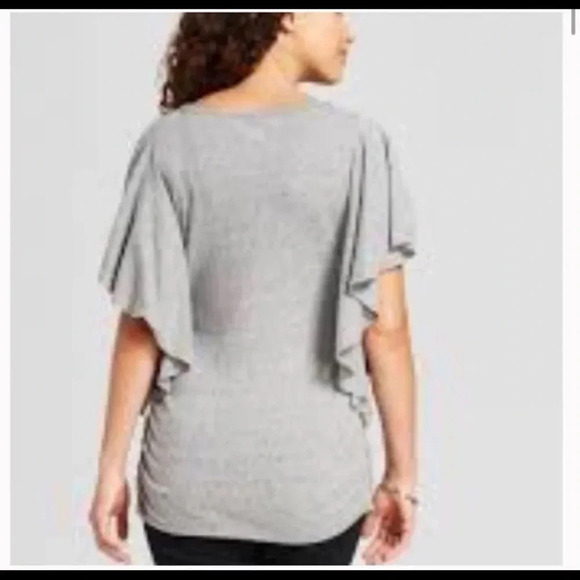 Isabel Maternity Top Gray Ruffle Short Sleeve NWT - Picture 2 of 8